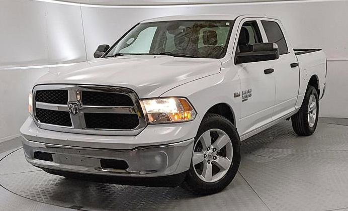Used 2023 RAM 1500 Classic SLT AWD/4WD image 6