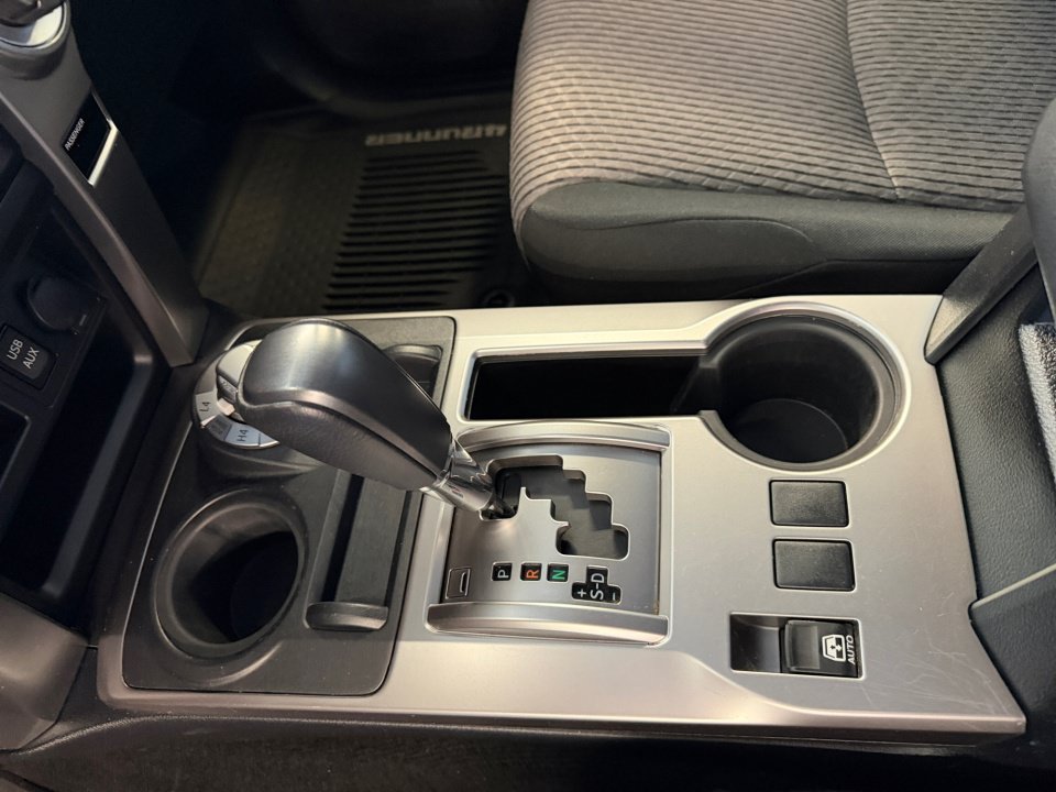 Certified 2019 Toyota 4Runner SR5 AWD/4WD image 24