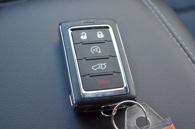 New 2025 Jeep Grand Cherokee Limited w/ Black Appearance Package image 22