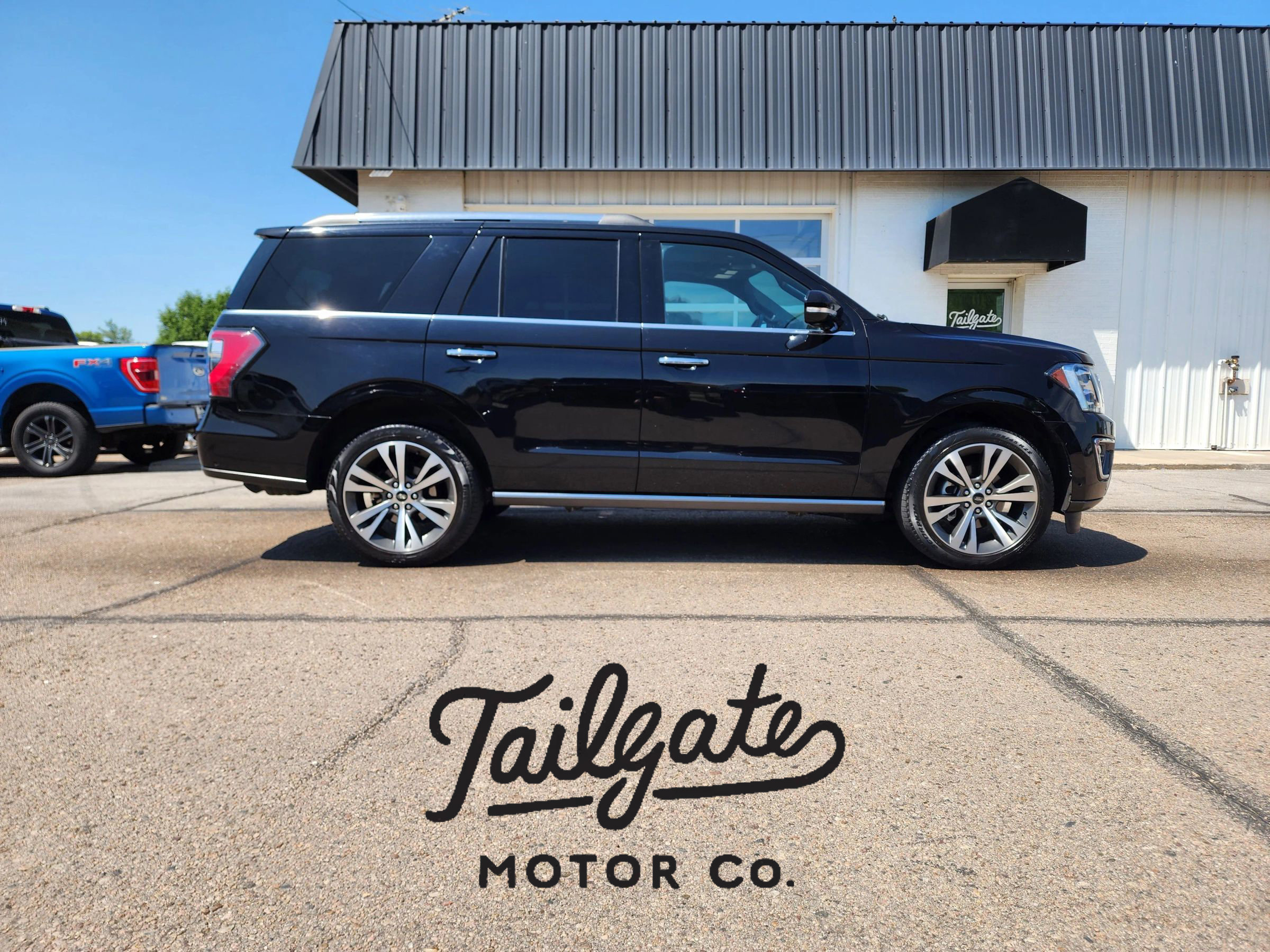 Used 2021 Ford Expedition Limited image 1