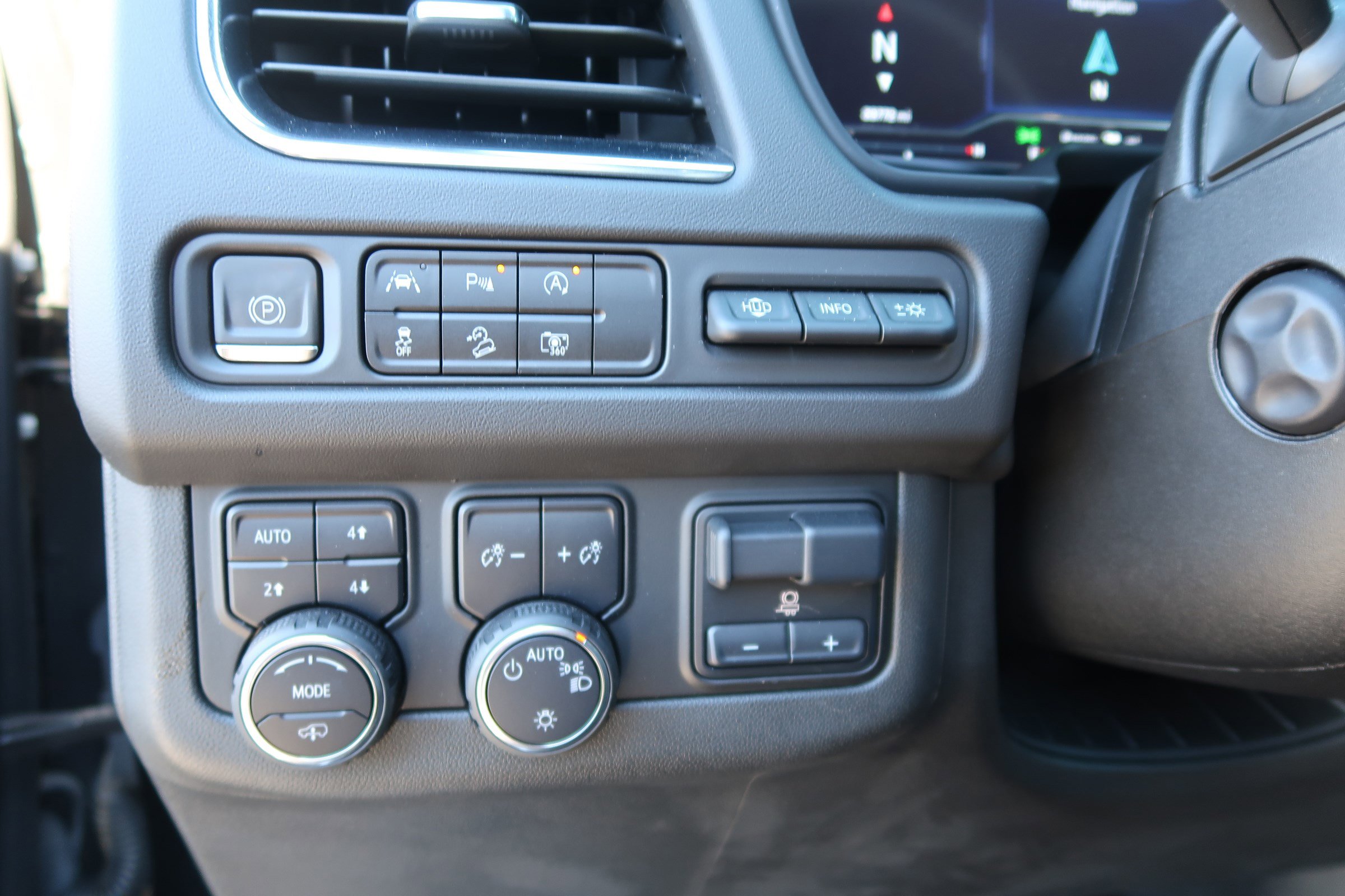 Certified 2024 Chevrolet Tahoe High Country image 23