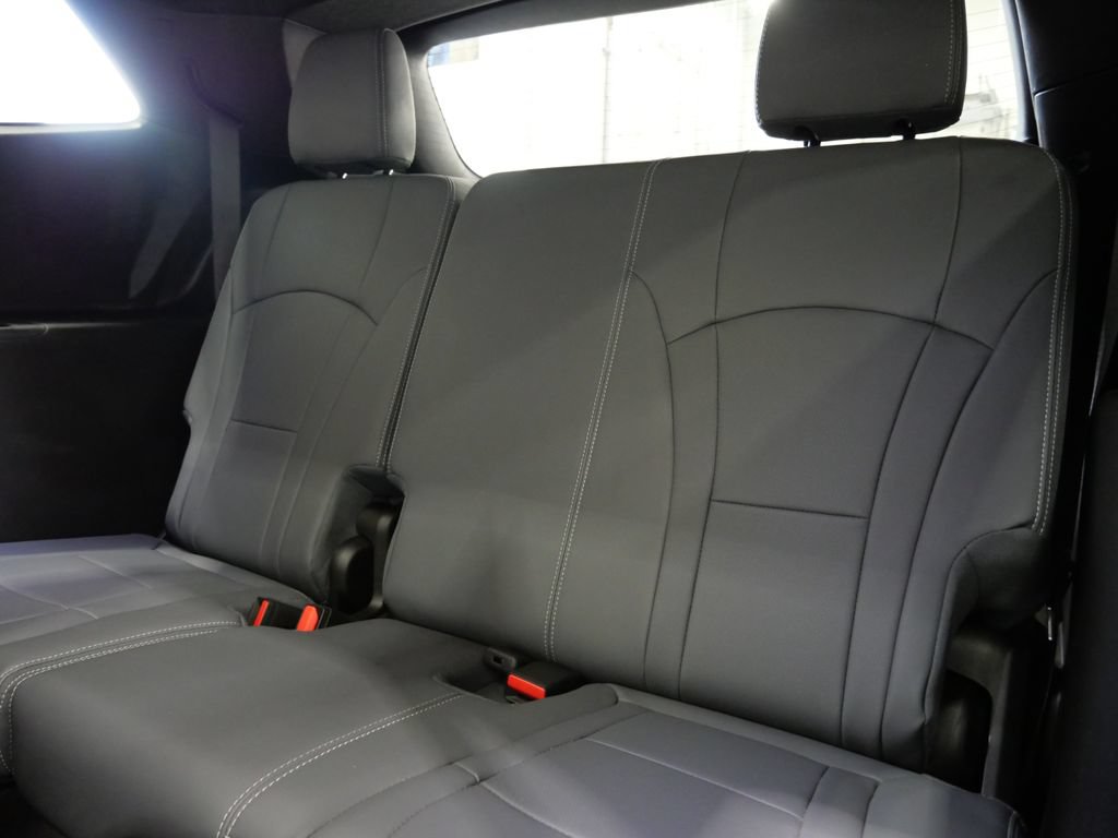 Used 2022 Buick Enclave Essence w/ Experience Buick Package AWD/4WD image 25