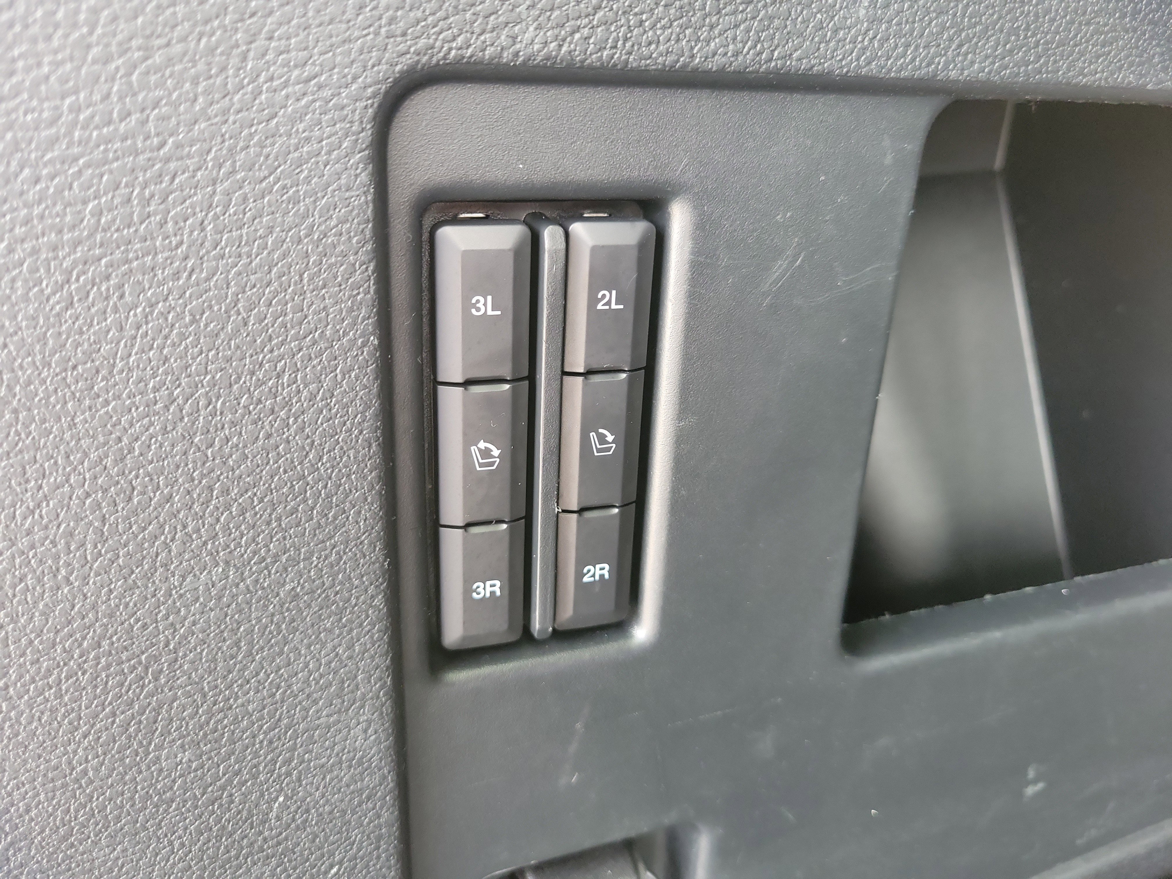 Used 2020 Ford Expedition Max Limited w/ Equipment Group 303A AWD/4WD image 12