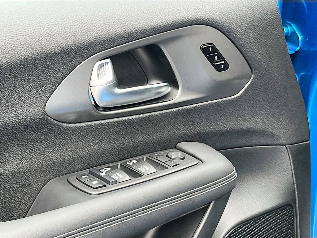 New 2026 Chrysler Pacifica Select image 17