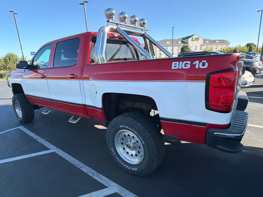 Used 2018 Chevrolet Silverado 1500 LT w/ All Star Edition AWD/4WD image 2