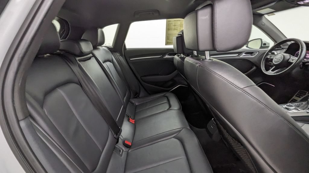 Used 2018 Audi A3 e-tron Prestige w/ Prestige Package FWD image 37