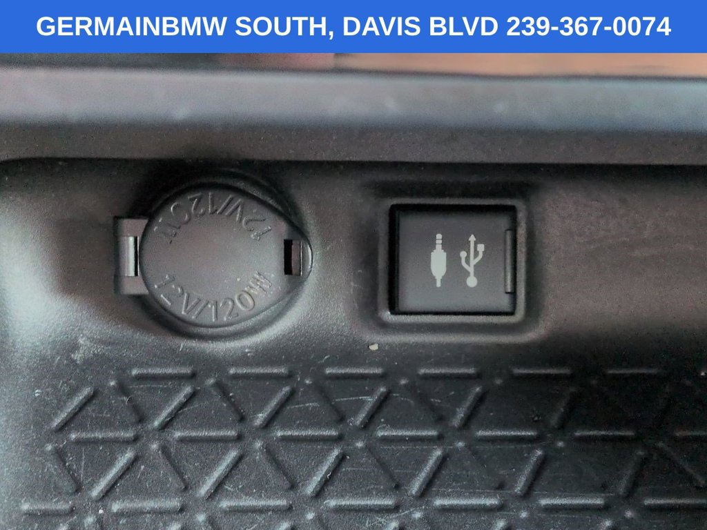 Used 2019 Toyota RAV4 LE AWD/4WD image 22