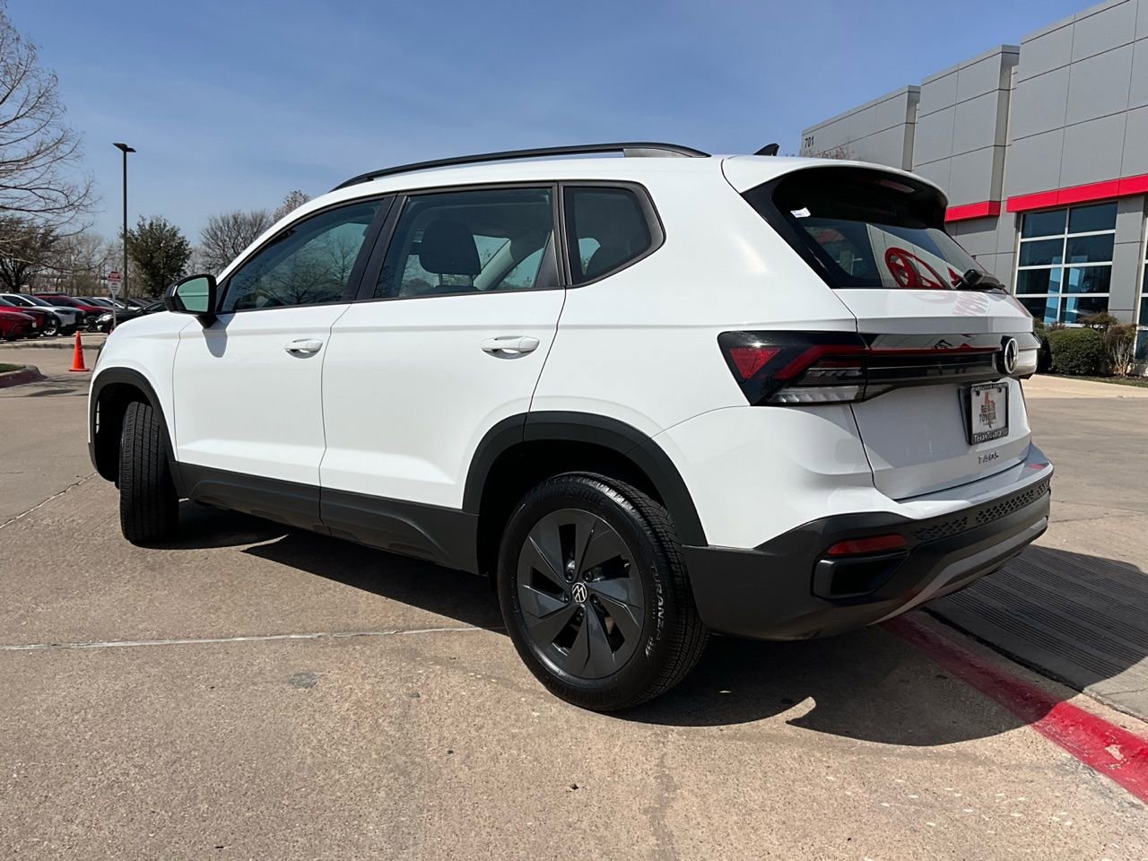 Used 2025 Volkswagen Taos S image 8