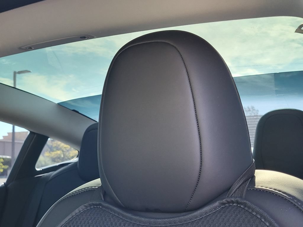 Used 2023 Tesla Model 3 Standard Range RWD image 13