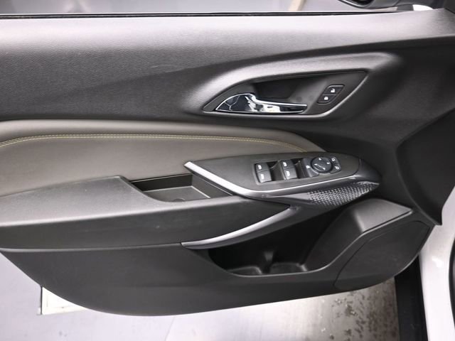 Used 2024 Chevrolet Trax ACTIV FWD image 13