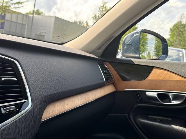 Certified 2022 Volvo XC90 T8 Inscription Expression w/ Advanced Package AWD/4WD image 18