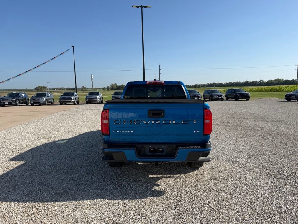 Used 2021 Chevrolet Colorado Z71 AWD/4WD image 4