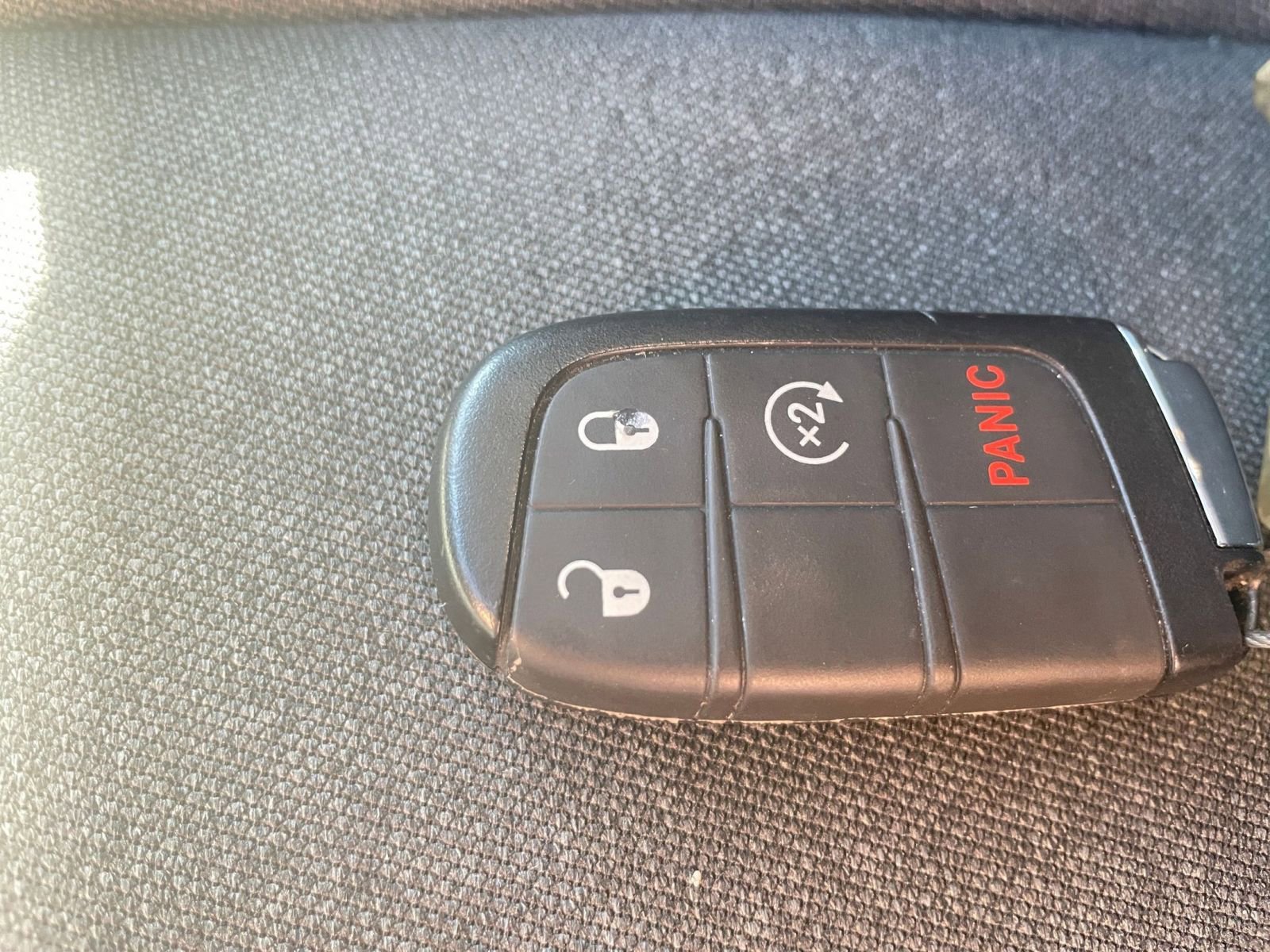Used 2025 Jeep Compass Limited image 22