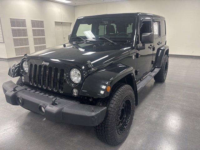 Used 2014 Jeep Wrangler Unlimited Sahara w/ Connectivity Group image 3