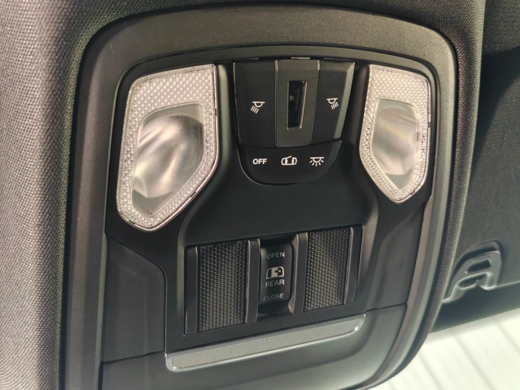 Used 2019 RAM 1500 Big Horn AWD/4WD image 10