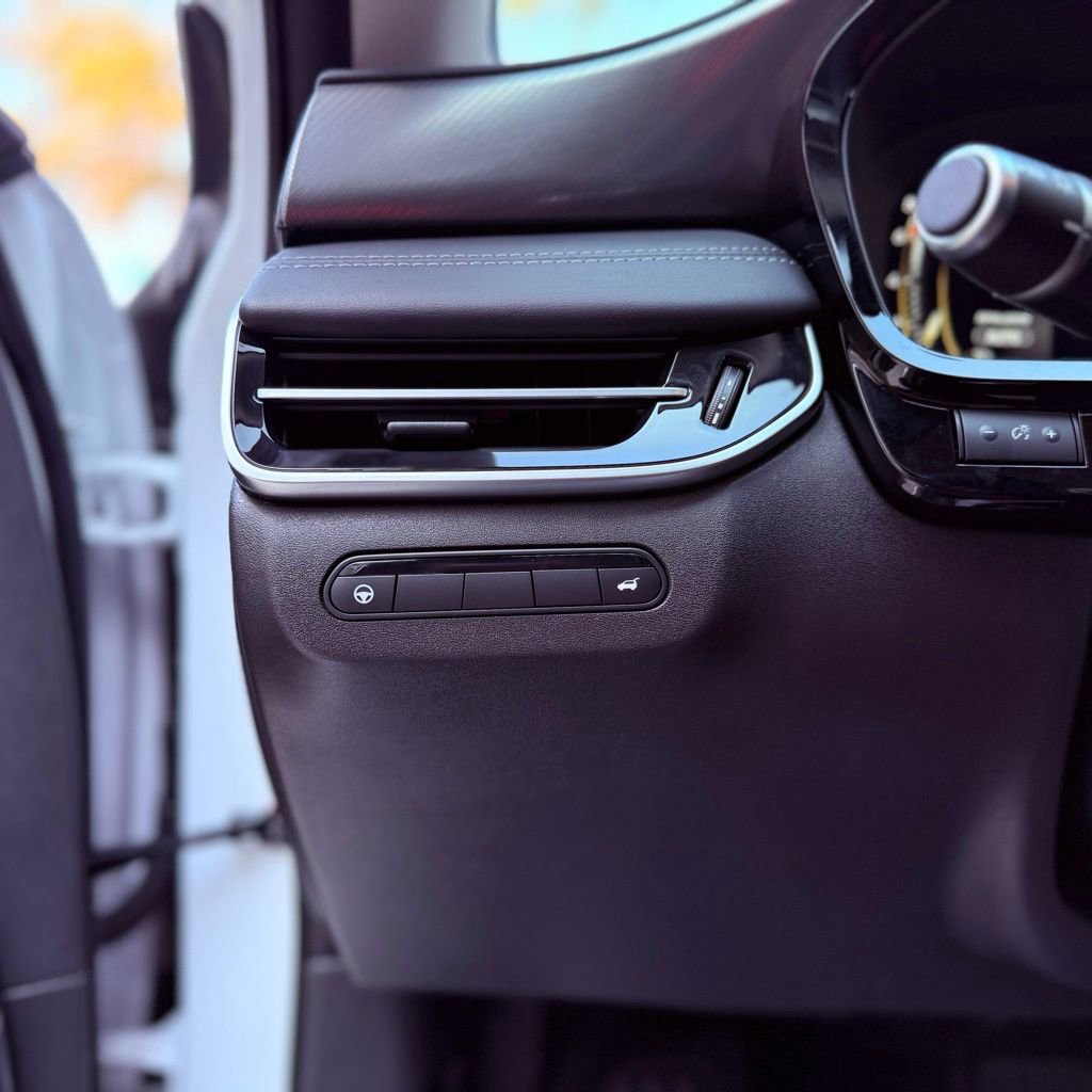 Certified 2026 INFINITI QX60 Luxe w/ Family Package image 20