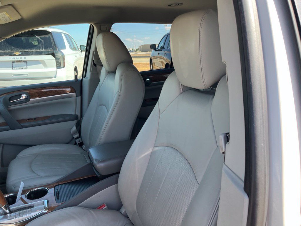 Used 2011 Buick Enclave CXL w/ Trailering Provision Package FWD image 14
