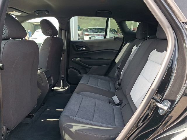 Used 2024 Chevrolet Trax RS w/ Driver Confidence Package FWD image 11