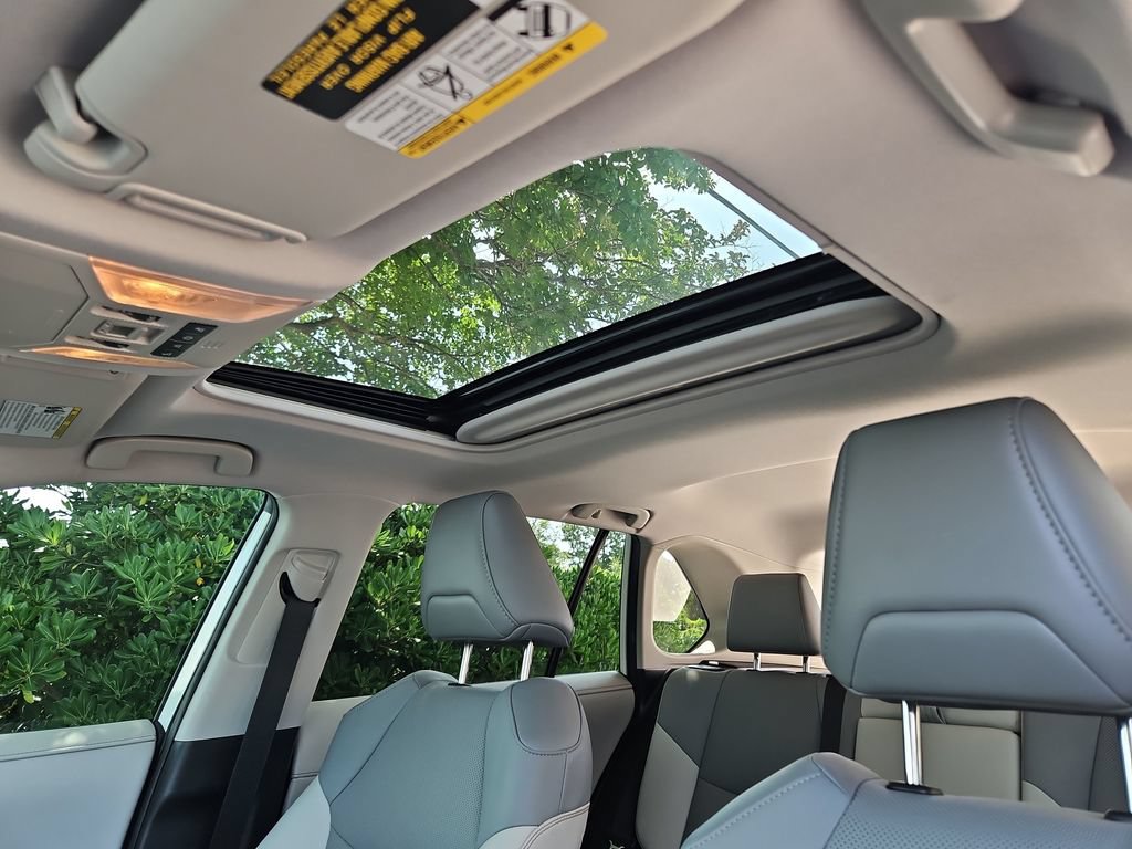 Used 2020 Toyota RAV4 Limited w/ Limited Grade Weather Package AWD/4WD image 23