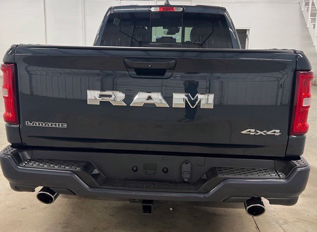 Used 2026 RAM 1500 Laramie AWD/4WD image 5