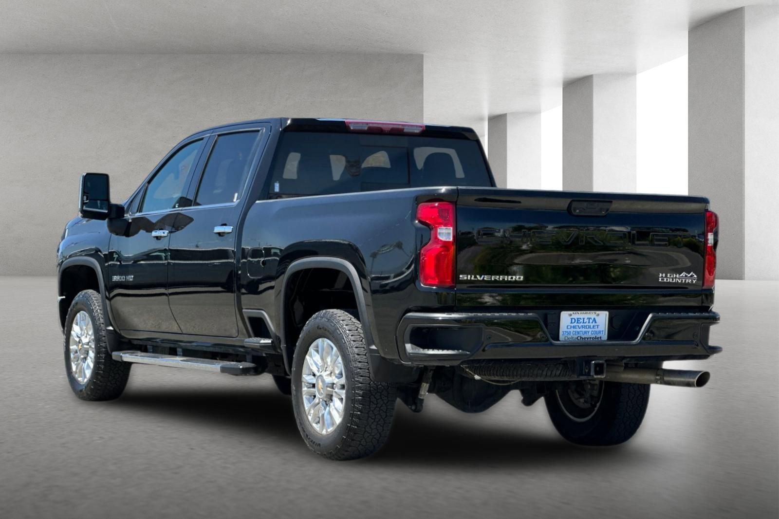 Used 2022 Chevrolet Silverado 3500 High Country AWD/4WD image 6