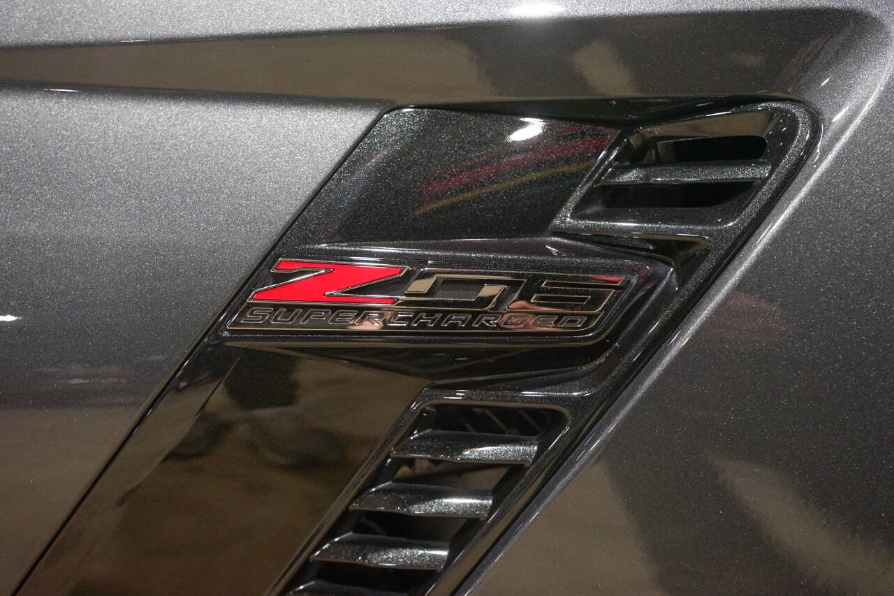 Used 2017 Chevrolet Corvette Z06 RWD image 40