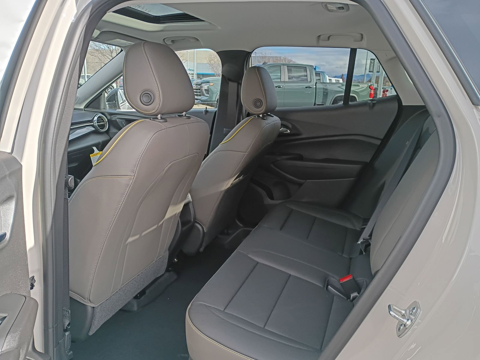 New 2026 Chevrolet Trax ACTIV w/ Sunroof Package image 24