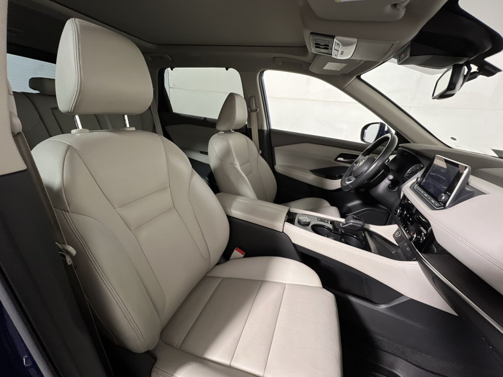 Used 2021 Nissan Rogue SL AWD/4WD image 24