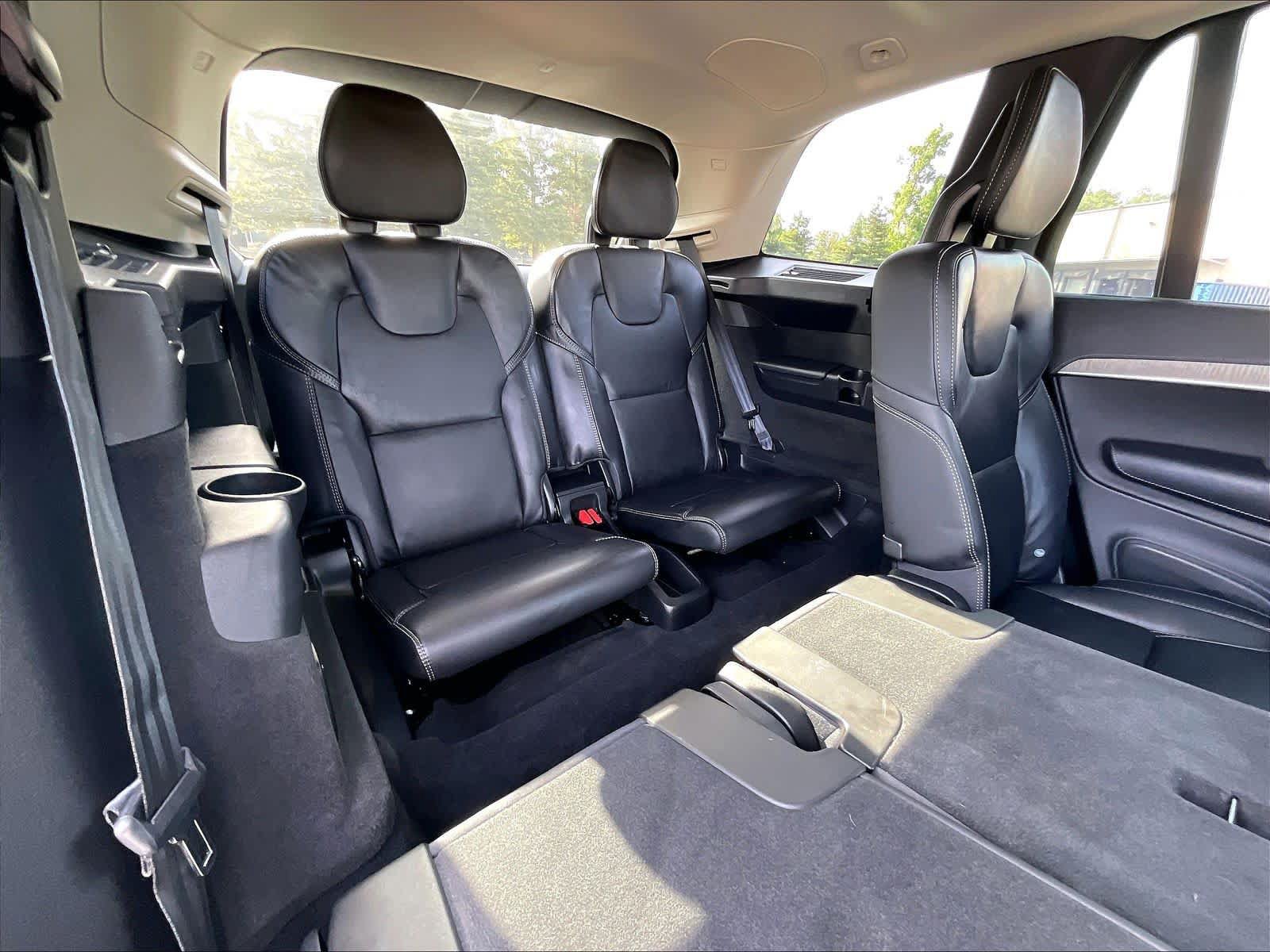 Used 2025 Volvo XC90 T8 Ultra w/ Protection Package Premier AWD/4WD image 30