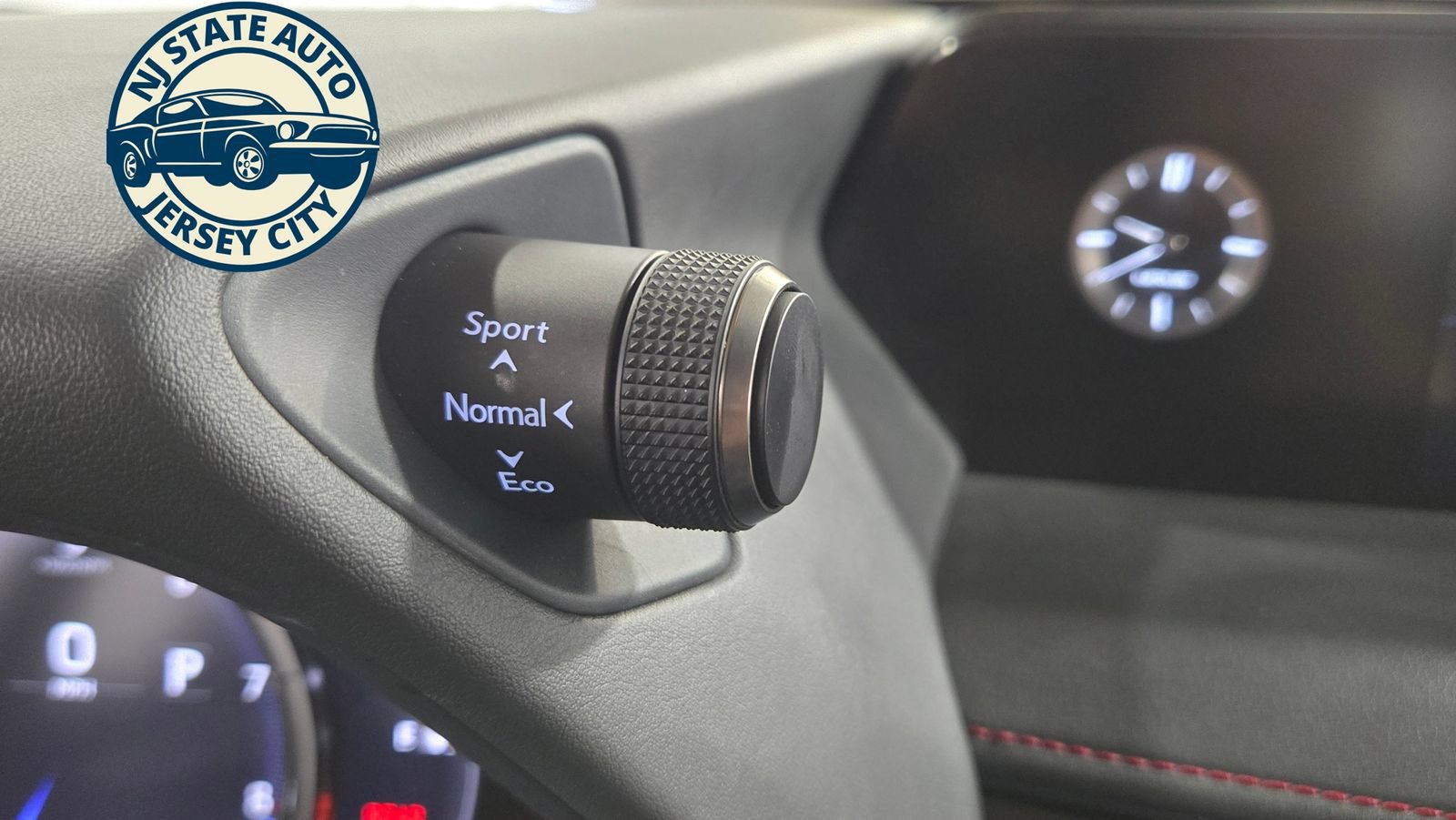 Used 2021 Lexus UX 200 F Sport w/ Accessory Package (Z1) FWD image 17