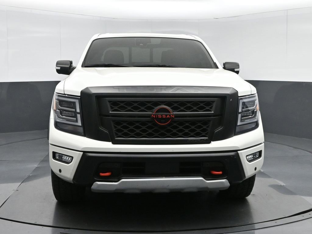 Used 2023 Nissan Titan PRO-4X w/ Pro-4x Convenience Package image 2