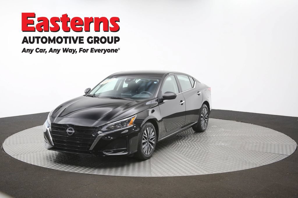 Used 2025 Nissan Altima 2.5 SV FWD image 55