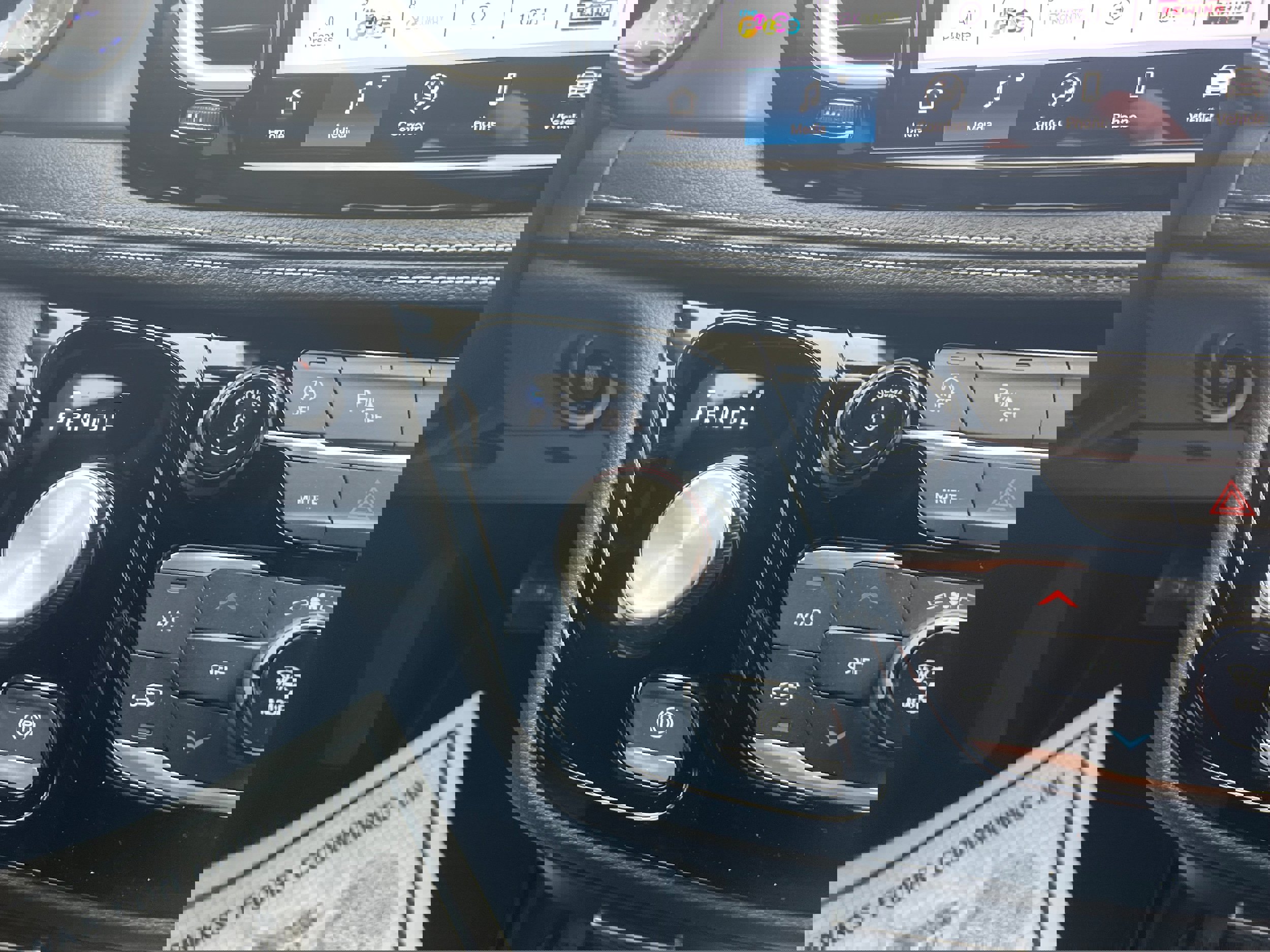 New 2026 Chrysler Pacifica Select image 17