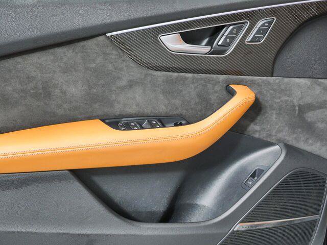 Used 2022 Audi RS Q8 AWD/4WD image 6