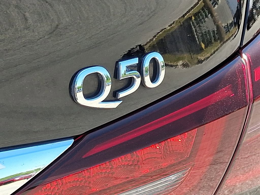Used 2018 INFINITI Q50 Luxe w/ Essential Package (3.0T Luxe) AWD/4WD image 33