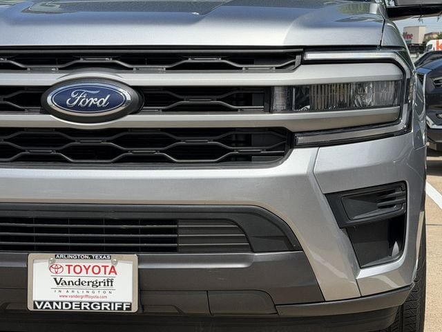 Used 2024 Ford Expedition Max XLT AWD/4WD image 9