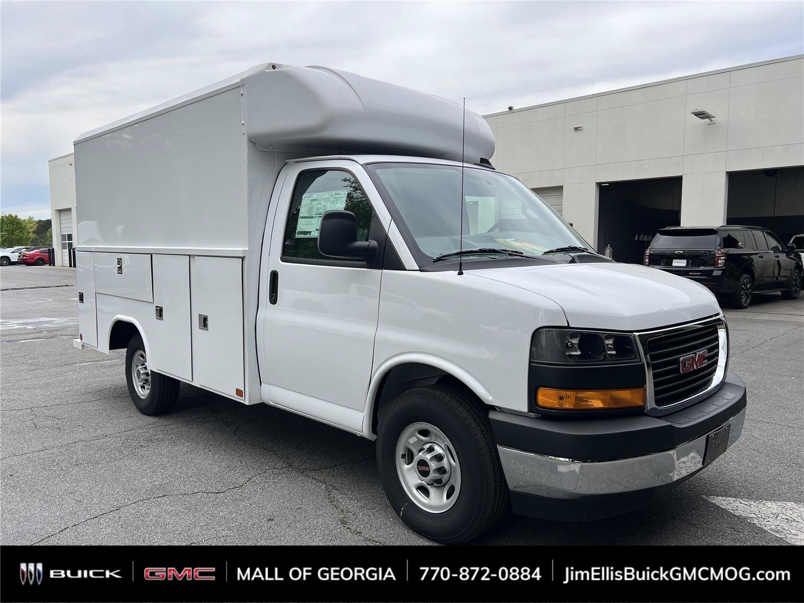 New 2025 GMC Savana 3500 w/ Power Convenience Package RWD image 1