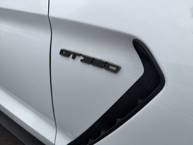 Used 2016 Ford Mustang Shelby GT350 w/ Technology Package RWD image 6