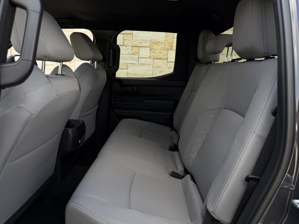 Used 2025 Toyota Tacoma SR5 AWD/4WD image 28