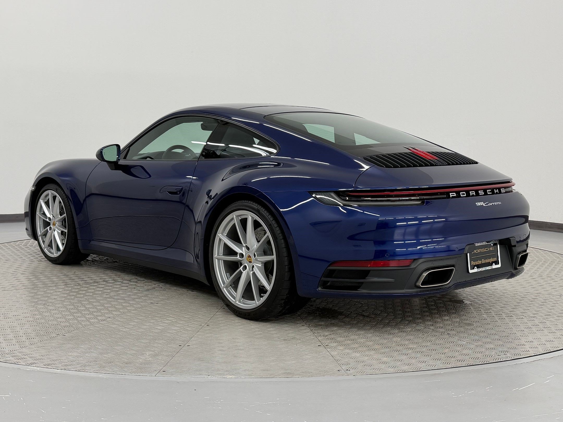 Certified 2020 Porsche 911 Carrera RWD image 3