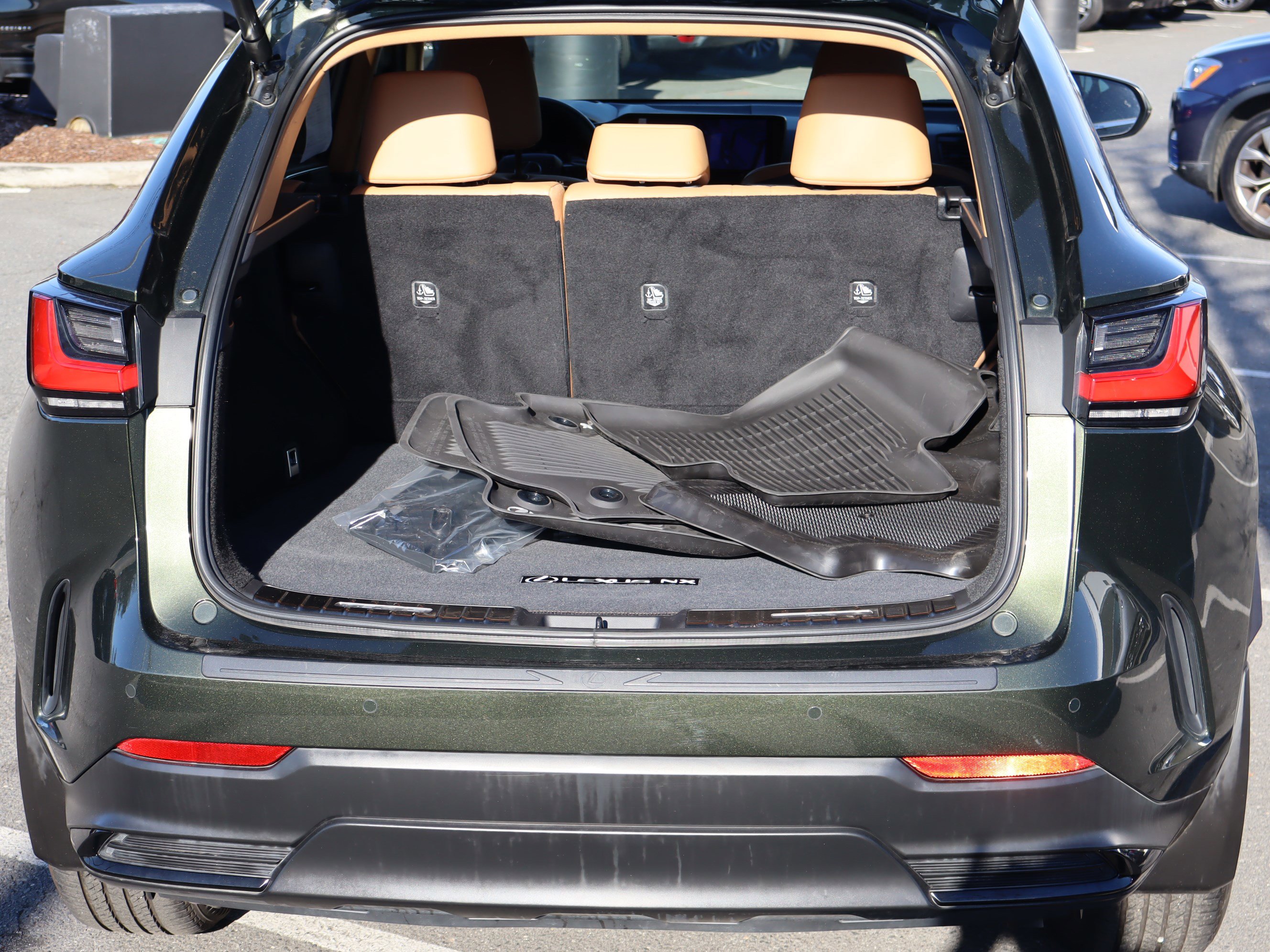 Used 2023 Lexus NX 250 FWD w/ Cold Area Package image 33