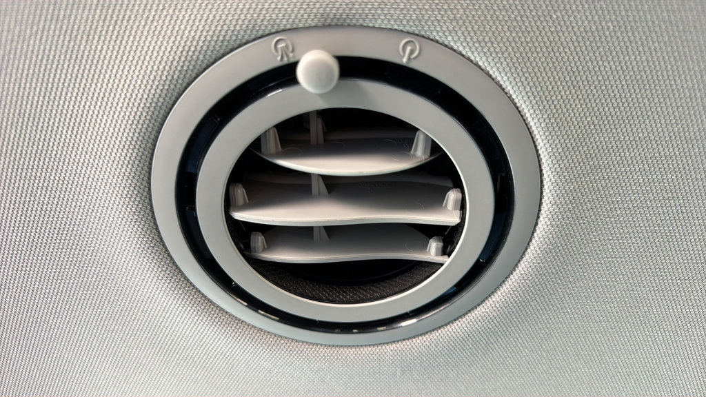 Used 2025 Kia Telluride S AWD/4WD image 22