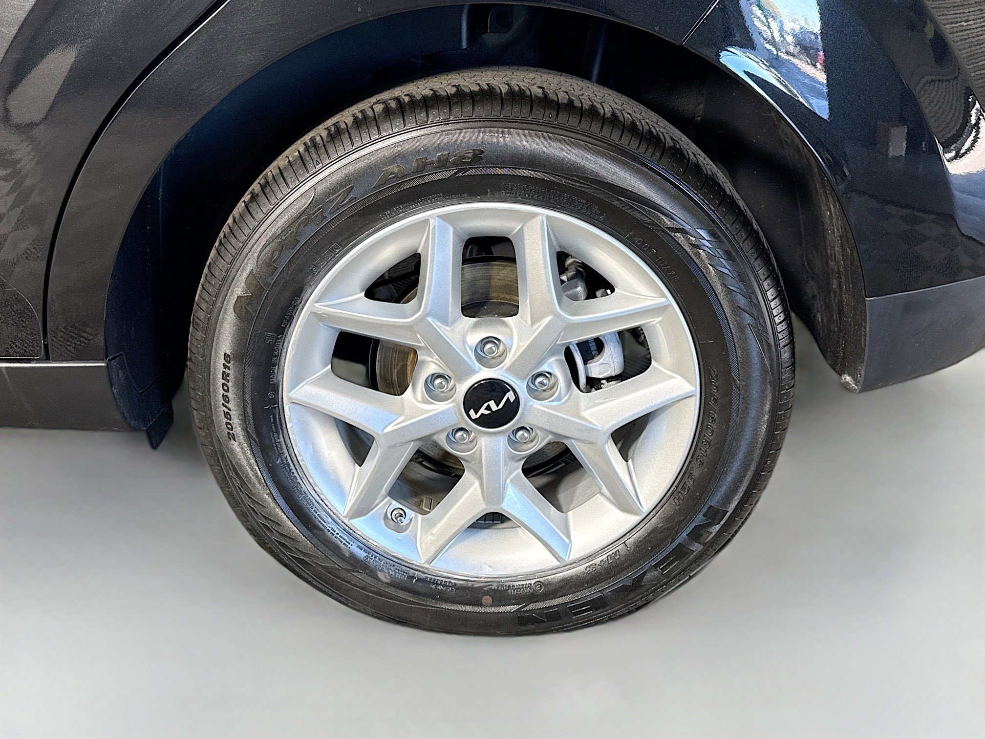 Used 2025 Kia Soul LX w/ LX Technology Package image 36