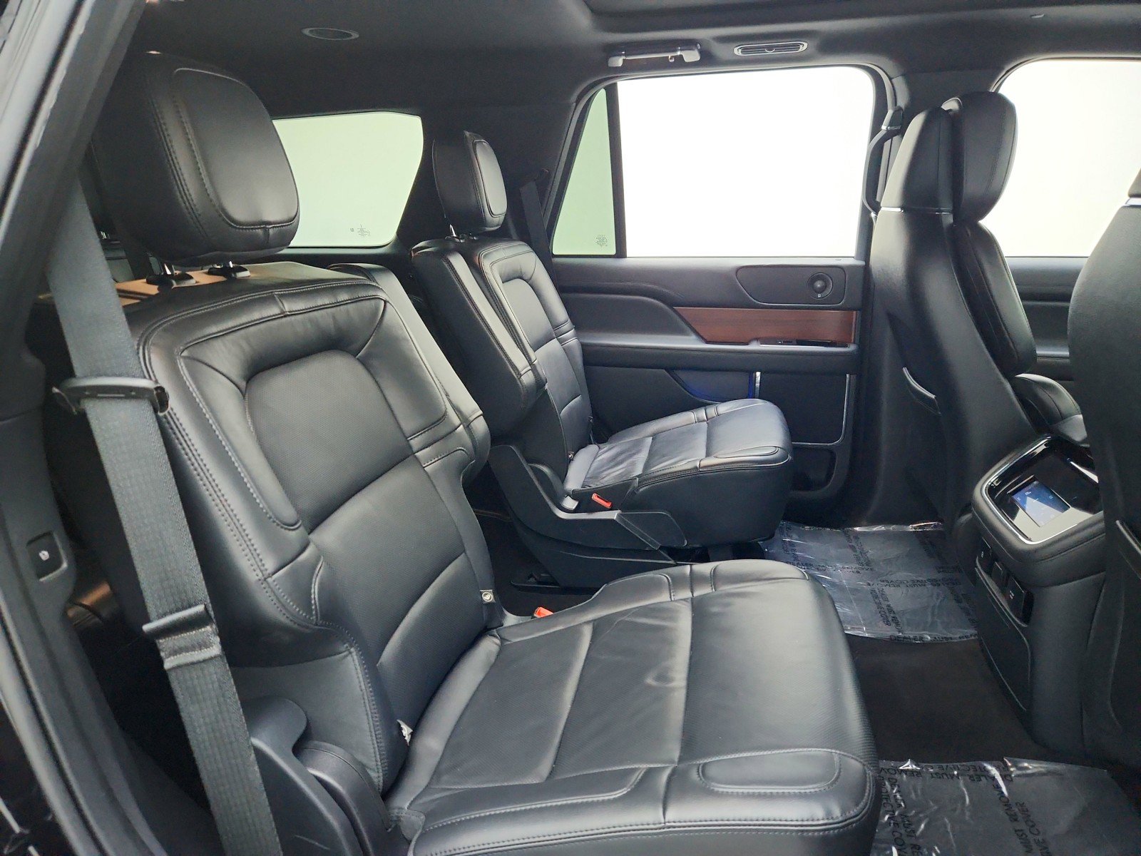 Used 2024 Lincoln Navigator Reserve image 30