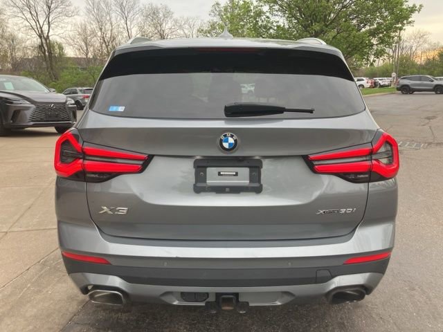 Used 2023 BMW X3 xDrive30i w/ Premium Package AWD/4WD image 4