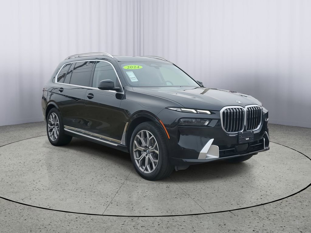 Used 2024 BMW X7 xDrive40i image 2