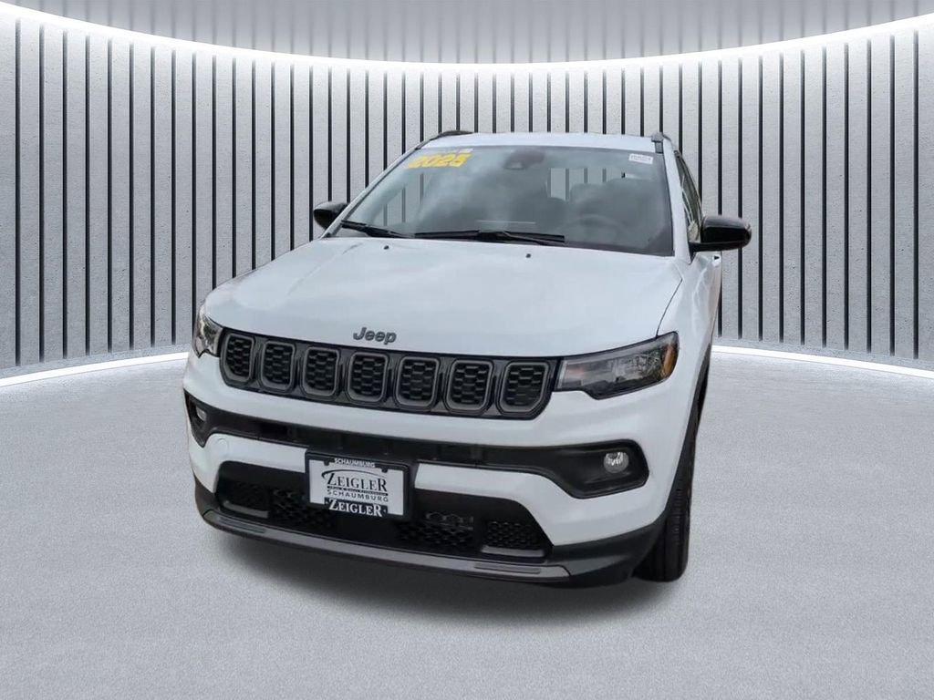 Used 2025 Jeep Compass Latitude w/ Altitude Special Edition AWD/4WD image 17