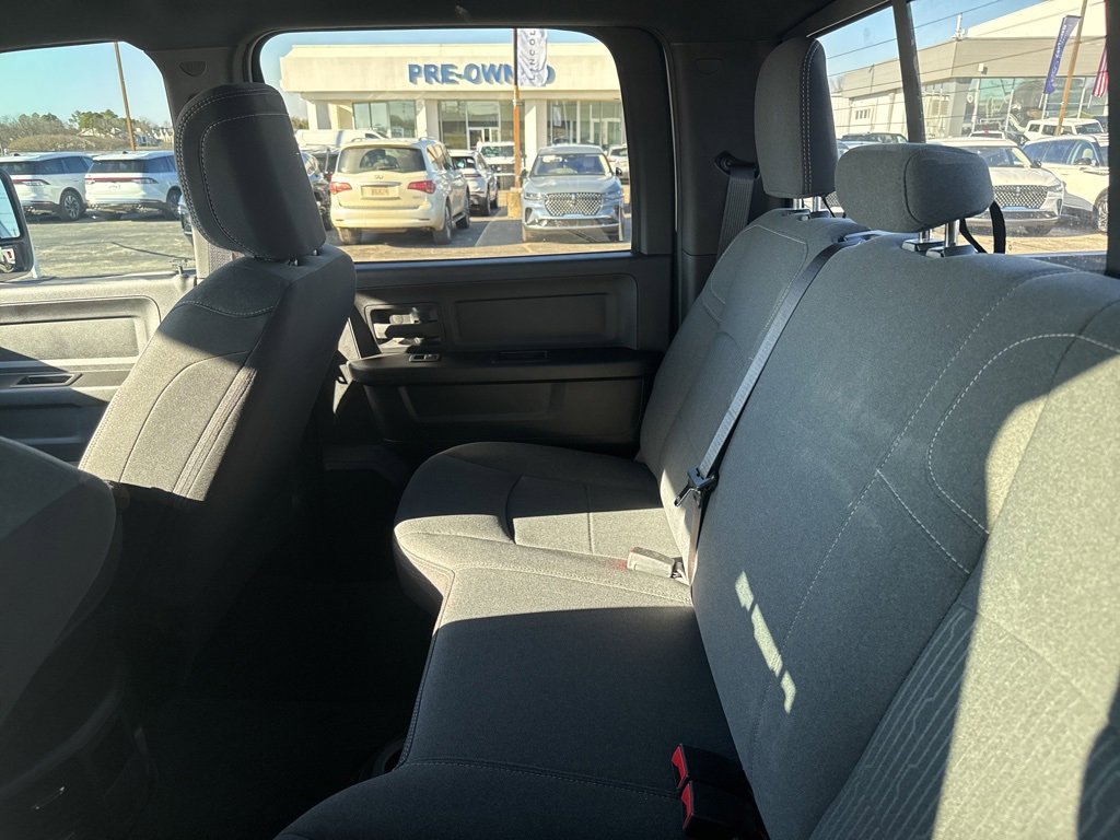 Used 2024 RAM 3500 Tradesman w/ Chrome Appearance Group image 21