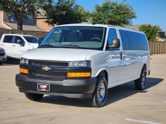 Used 2025 Chevrolet Express 3500 LS RWD image 10