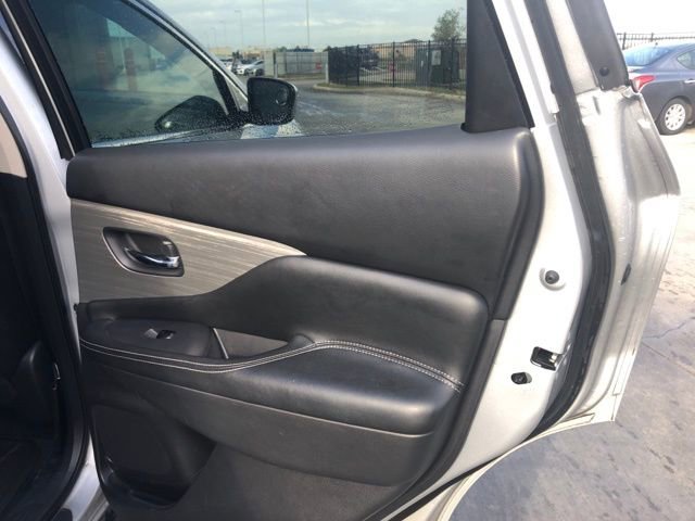 Used 2018 Nissan Murano SV image 25